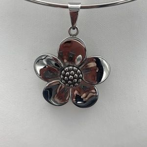 JCM Flower Choker Necklace w/ Matching Lever back Pierced Earrings JCM